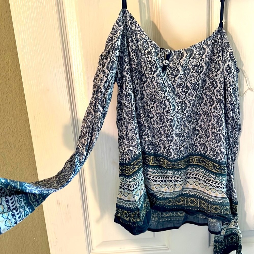 Long sleeve flower shirt S/M blue/White
